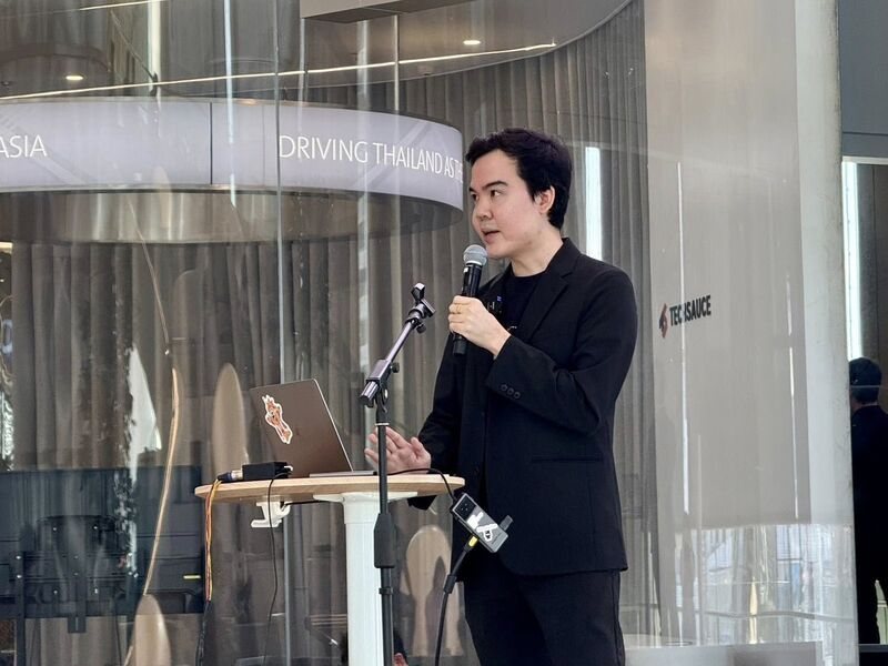 Gun Kimsong speaking at Season of AI Bangkok